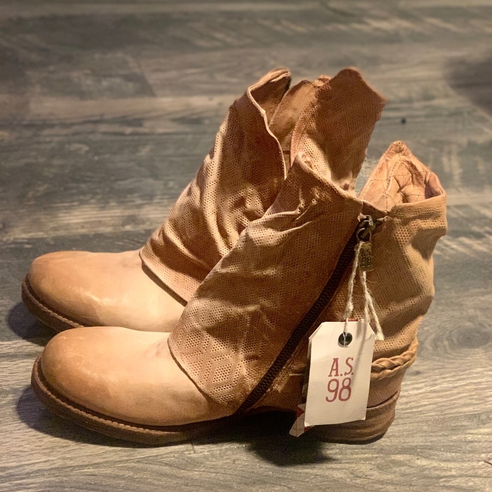 AS98 tan booties BNWT
